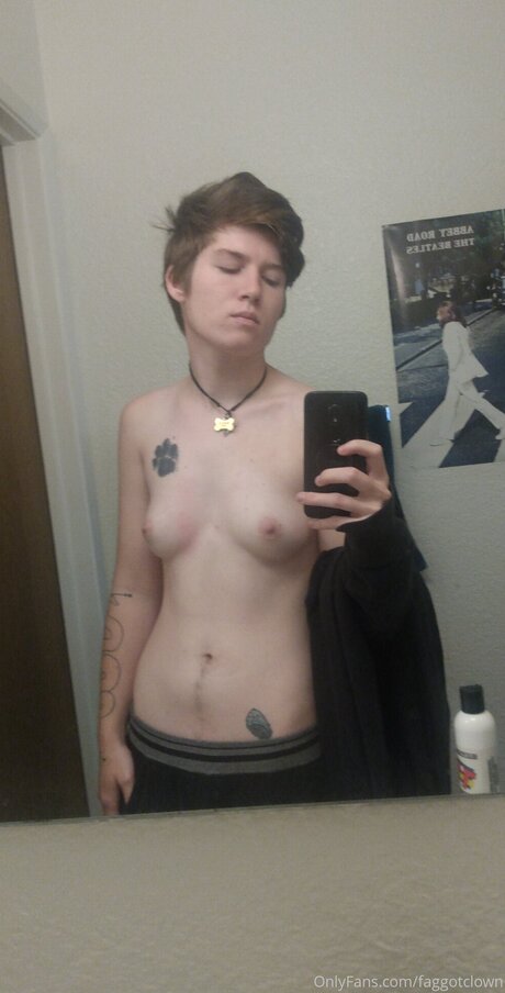 Faggotclown model perfect img
