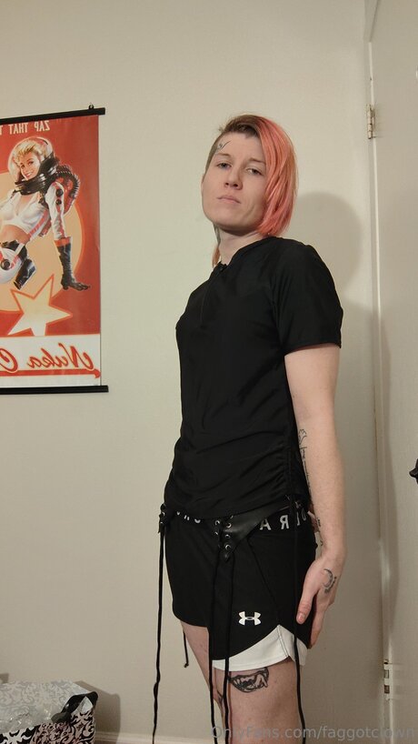 Faggotclown pornographic actress pictures