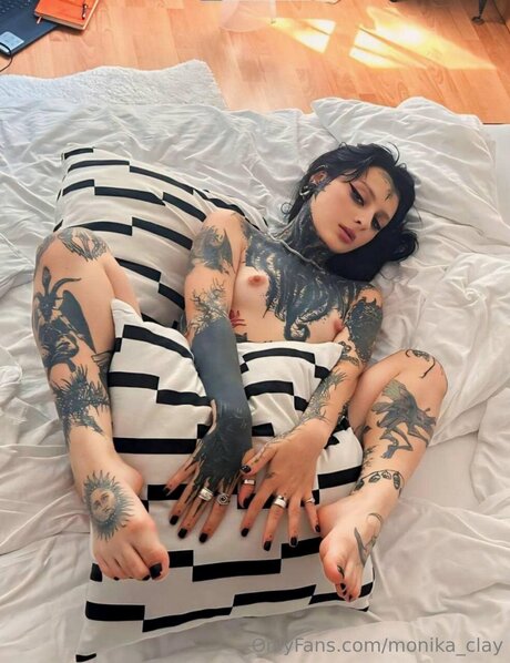 Monika Clay star beautiful img