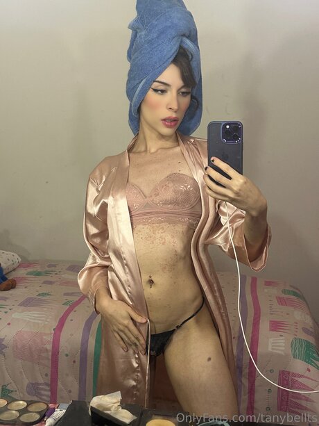 Tanybellts sexy model archive