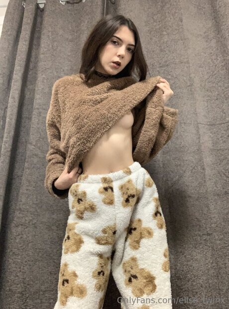 Elise Twinx top star archive