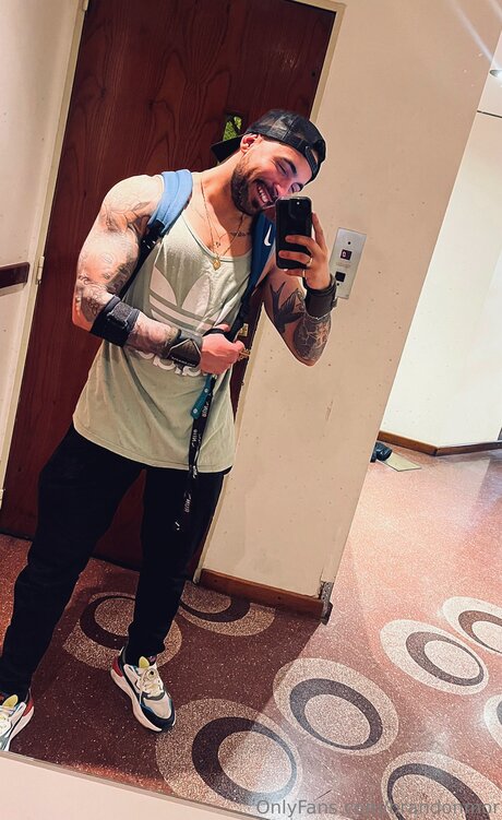 Brandonmor adult model galleries