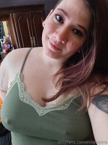 Eviemoons actrice nue img