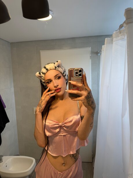 Nikkitaslayer pornographic model archive