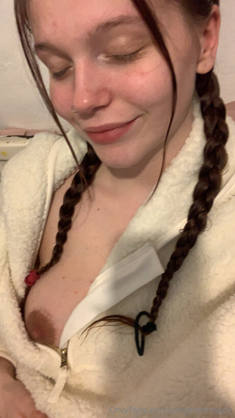 Pregnantmadz beau modèle img