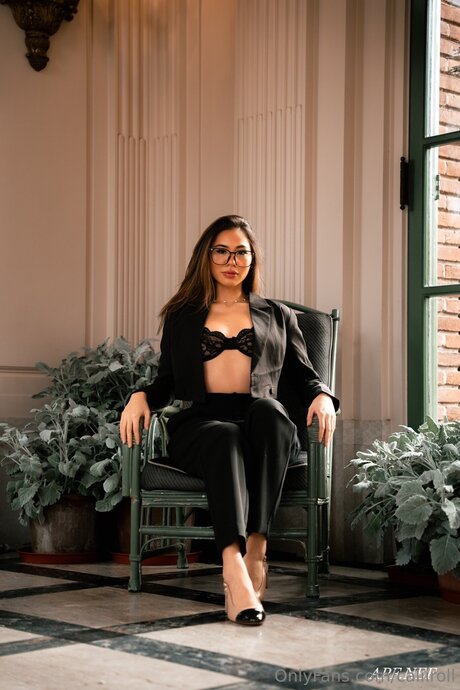 Caliiroll mannequin image