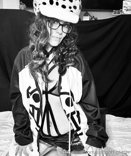 Softgothglitter belle actrice images