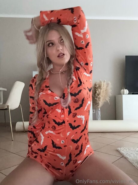 Vivien Esc estrella adulta archivo