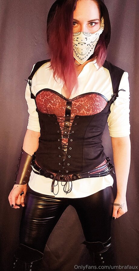 Umbrafaux star exclusive photos