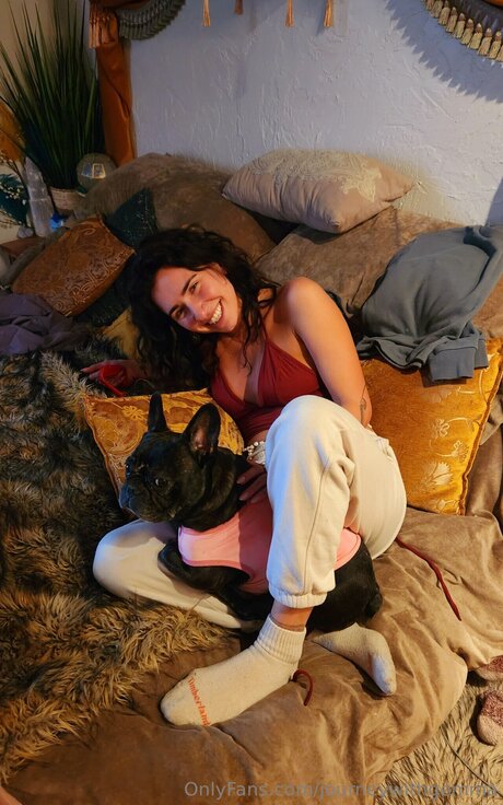 Journeywithgemma adult model pic