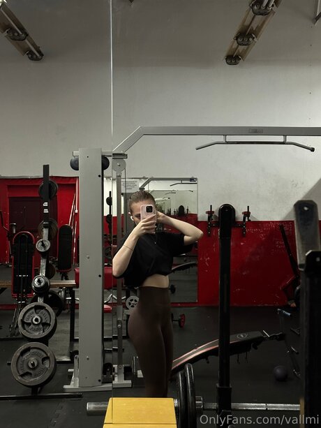 Vallmi étoile nue collection