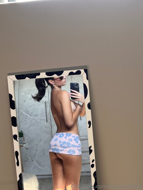 Mikaylafreee Miniature