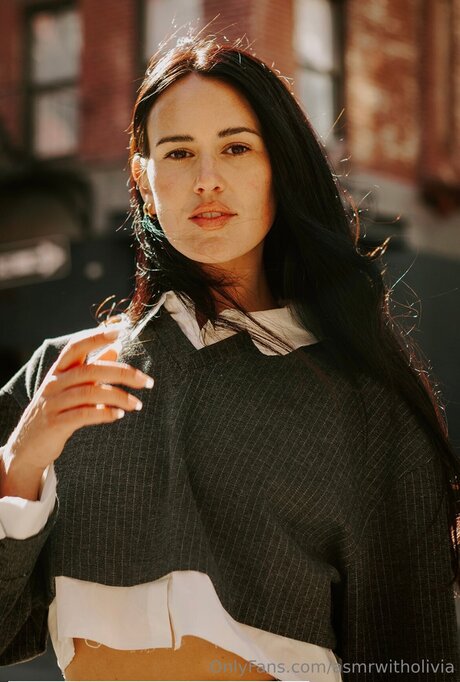 Asmrwitholivia Miniatura