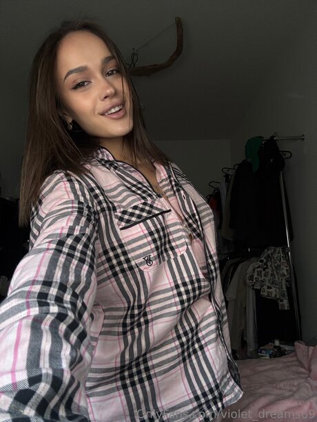 Violet Dreams69 pornographic actress pics