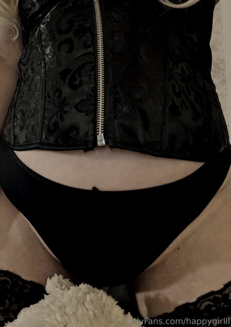 Happygirlll Miniature