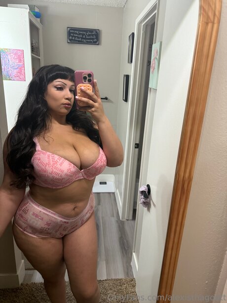 Alexisthagoatt pornstar high quality photo
