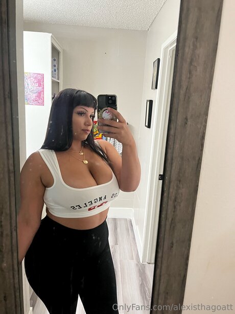 Alexisthagoatt pornographic model pic