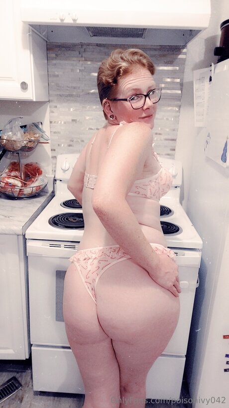 Poisonivy042 modelo hd imagen