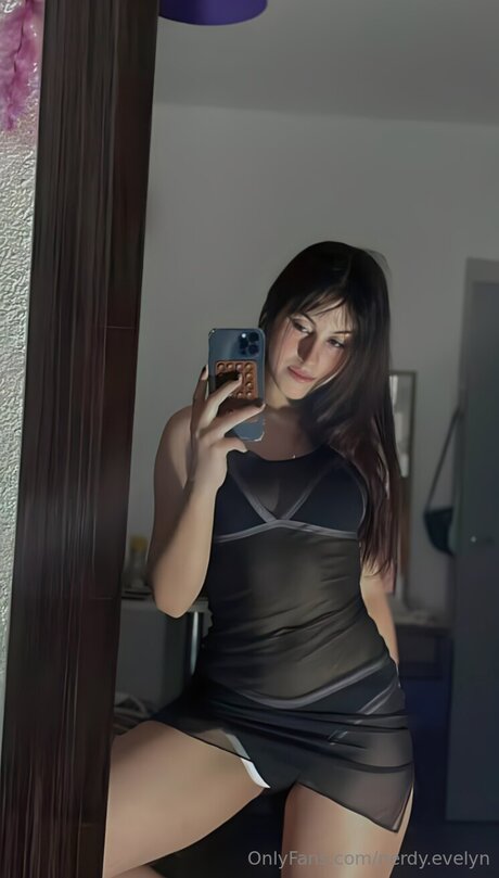 Nerdy Evelyn estrella porno exclusiva imágenes