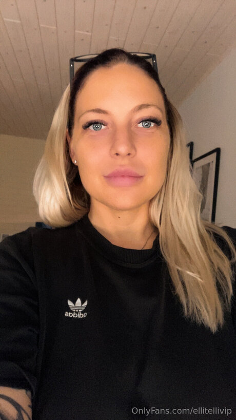 Ellitellivip free star photos
