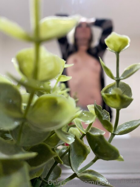 Bootyfulkitty model naked image