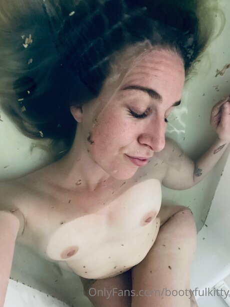 Bootyfulkitty mejor estrella porno archivo