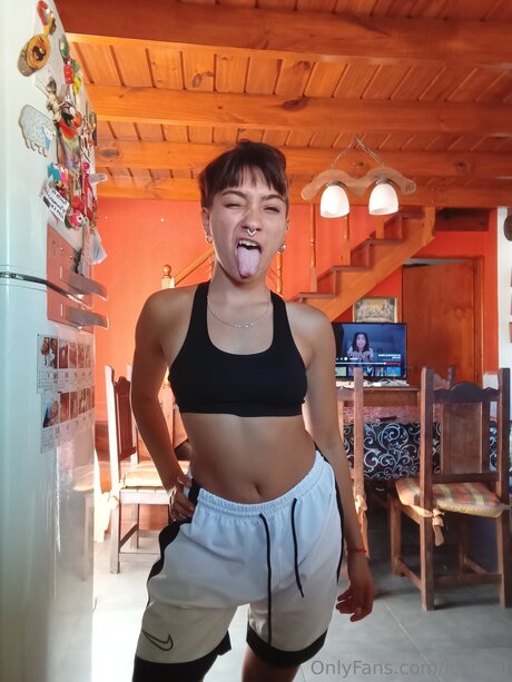 Luzgyal actriz atractiva imagen