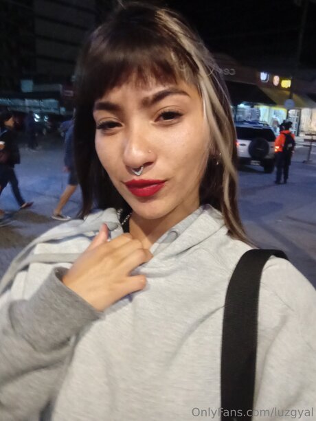 Luzgyal modèle de sexe galeries