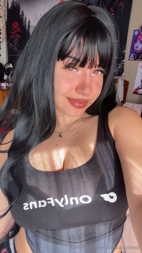 Alexareif star sexy picture