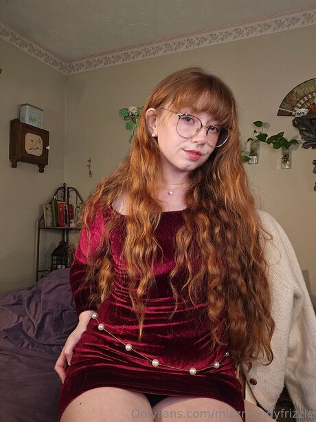 Mizzmandyfrizzle pornstar sexy archive