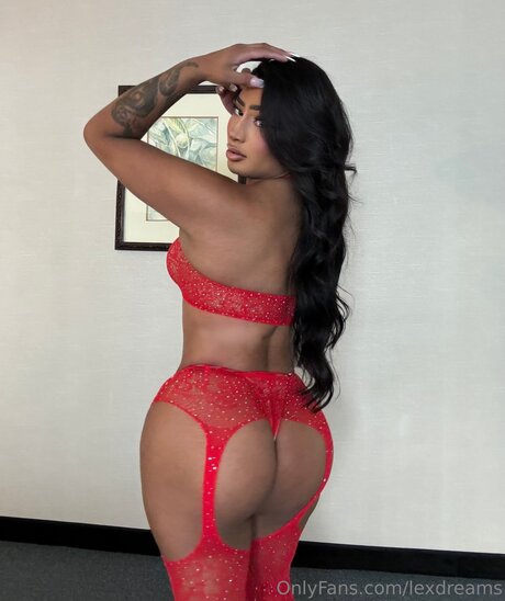 Lexdreams art model pic