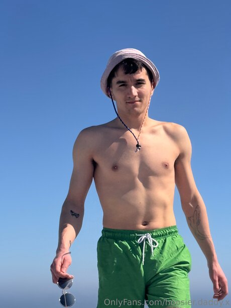 Hoosier Daddy X modelo desnudos imagen