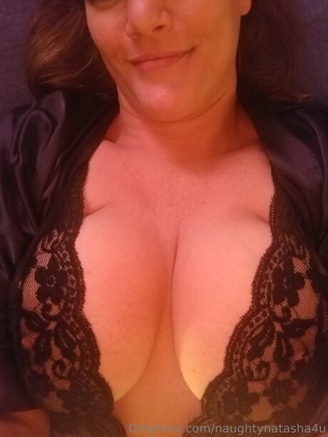 Naughtynatasha4u estrella de alta calidad imágenes