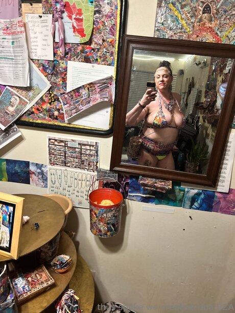 Thebza modèle porno galerie