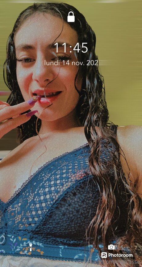 Maepurple Off actrice sexy galerie