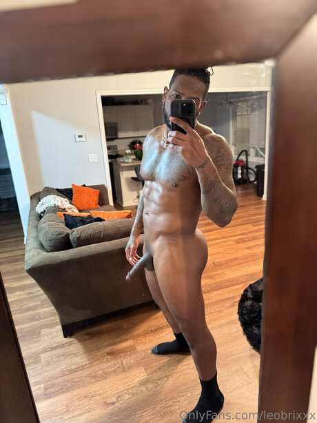 Leobrixxx hermosa actriz imágenes