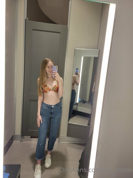 Thebunnyiris star du porno sexy des photos