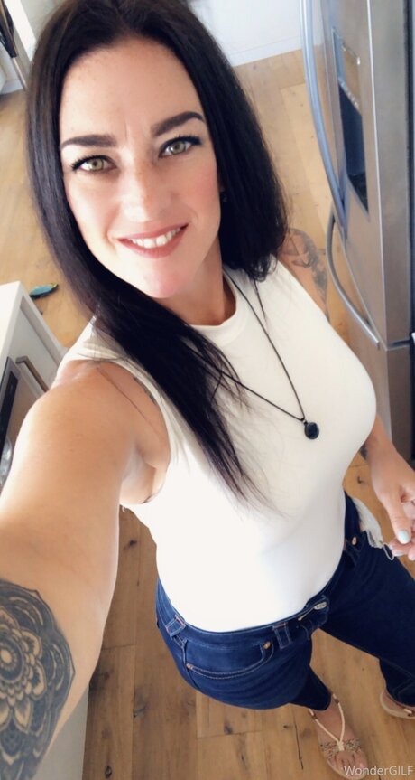 Wondergilf modelo desnuda recopilación