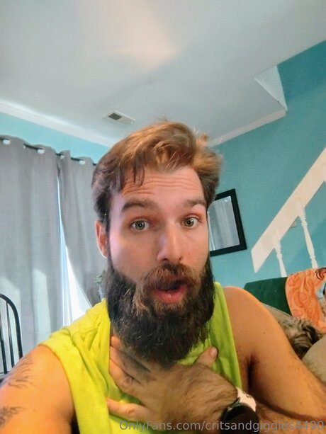 Critsandgiggles4490 estrella porno bonita imagen