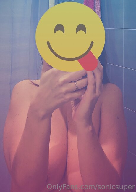 Sonicsuper modèle sexy photo