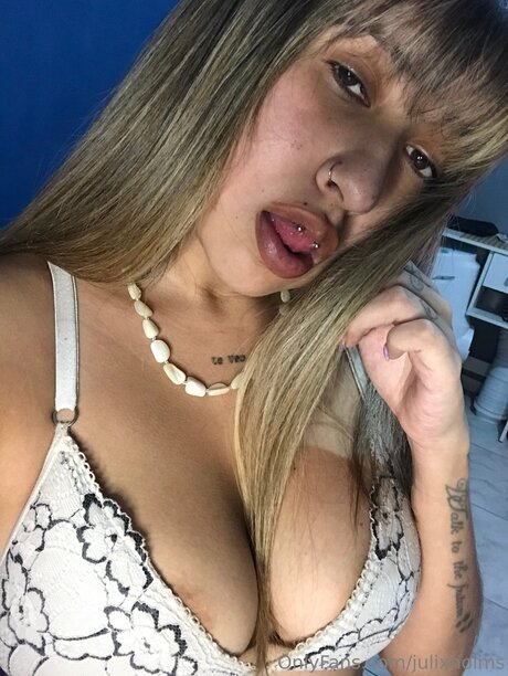 Julixholms pornstar nudes pics