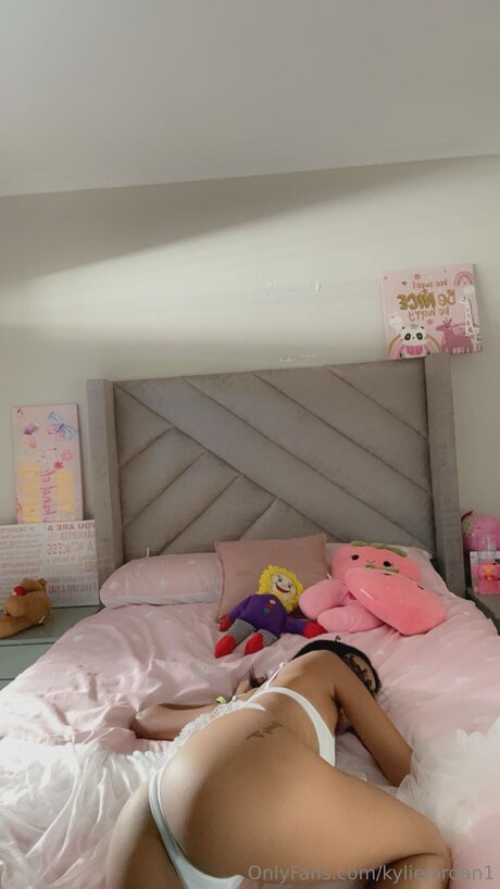 Kyliejordan66 estrella porno en alta definición foto