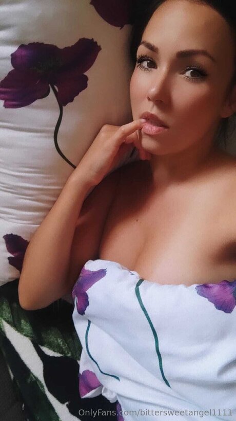 thick latina milf onlyfans art porn photo
