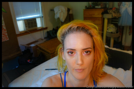 Uglywatercolor Imagen de perfil