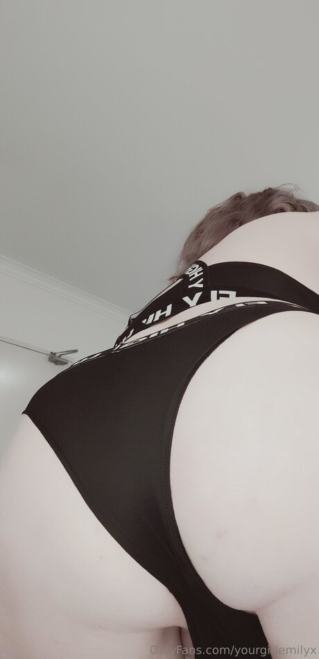 Yourgirlemilyx modèle galerie