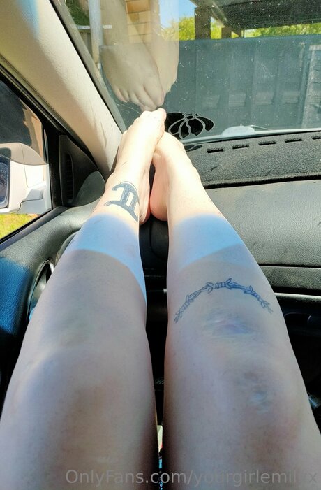 Yourgirlemilyx modelo xxx fotos