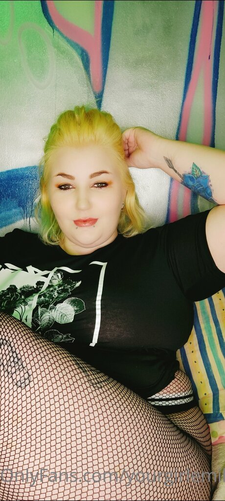 Yourgirlemilyx estrella bonita galería