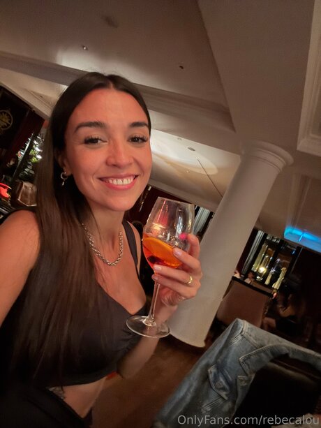 Rebecalou star érotique des photos