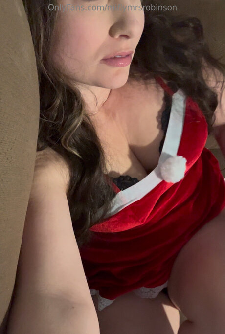Miflymrsrobinson sexy star pictures