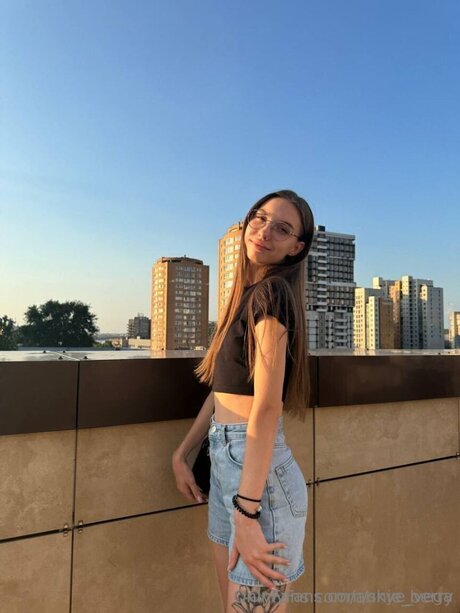 Skye Vega pretty pornstar photos